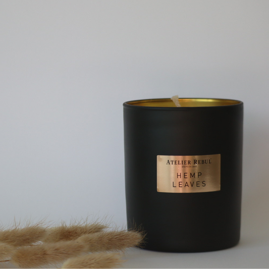SCENTED CANDLE HEMP LEAVES 210 GR